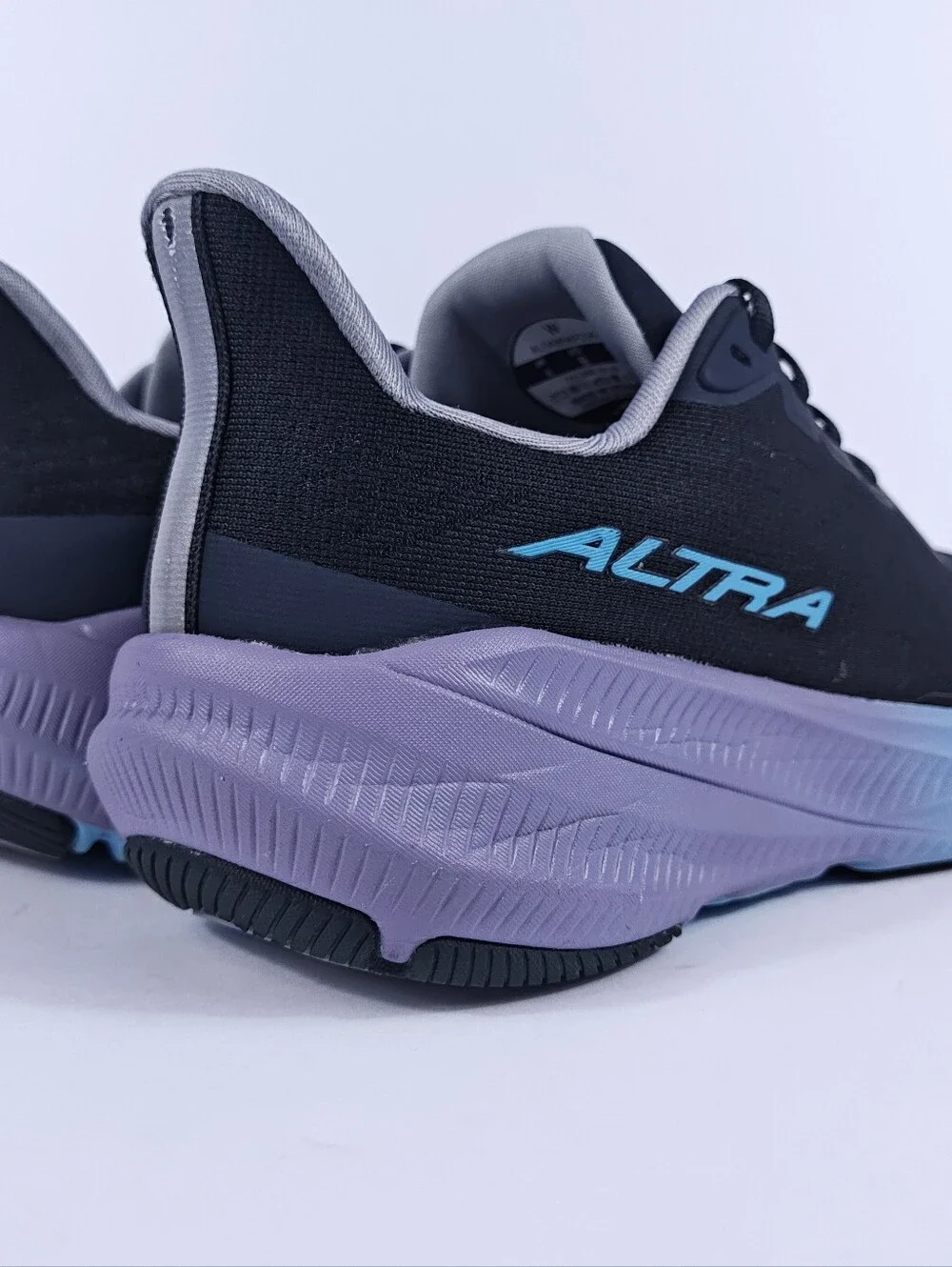 Altra Experience Flow 2 Womens 8 Low Drop Cushioned Road Running Shoes Black